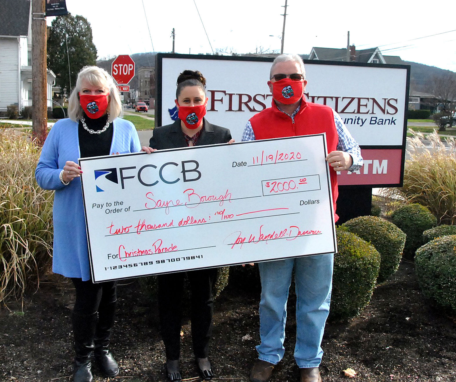 First Citizens donates to Sayre Christmas Parade